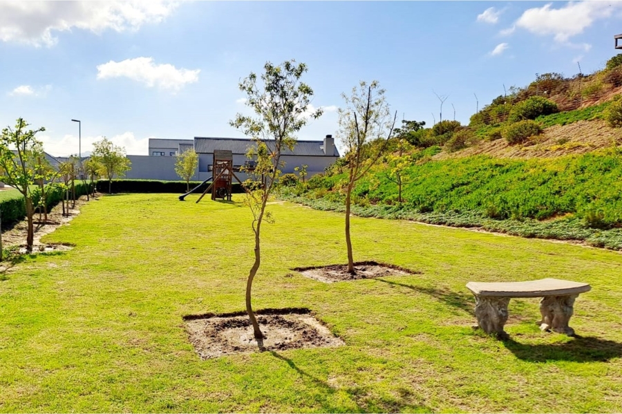 2 Bedroom Property for Sale in Aan de Wijnlanden Western Cape